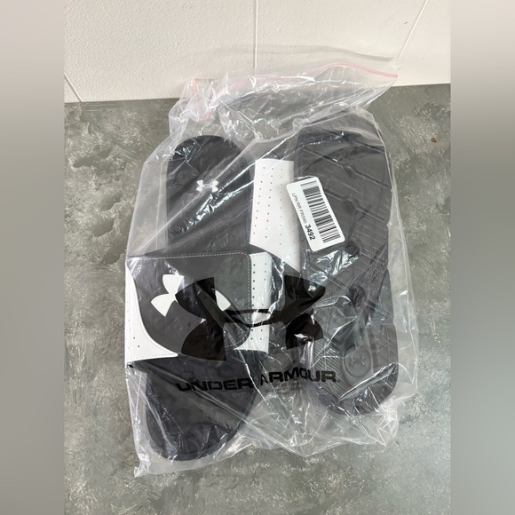 Under Armour Men's Ignite Pro Slide Sandals men’s size 17 black white new - Picture 3 of 6